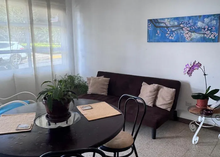 Tico Experience In A Family-Friendly Neighborhood